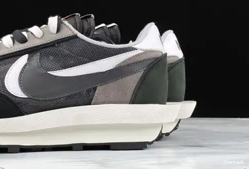 LD White BV0073-001 Waffle Anthracite Sacai Nike Black 0515